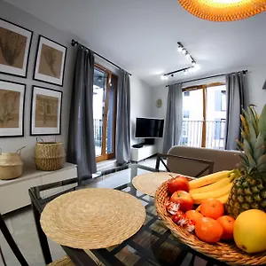 Apartamento Browar Lubicz | Balcony | Elevator | Free Garage, Cracóvia